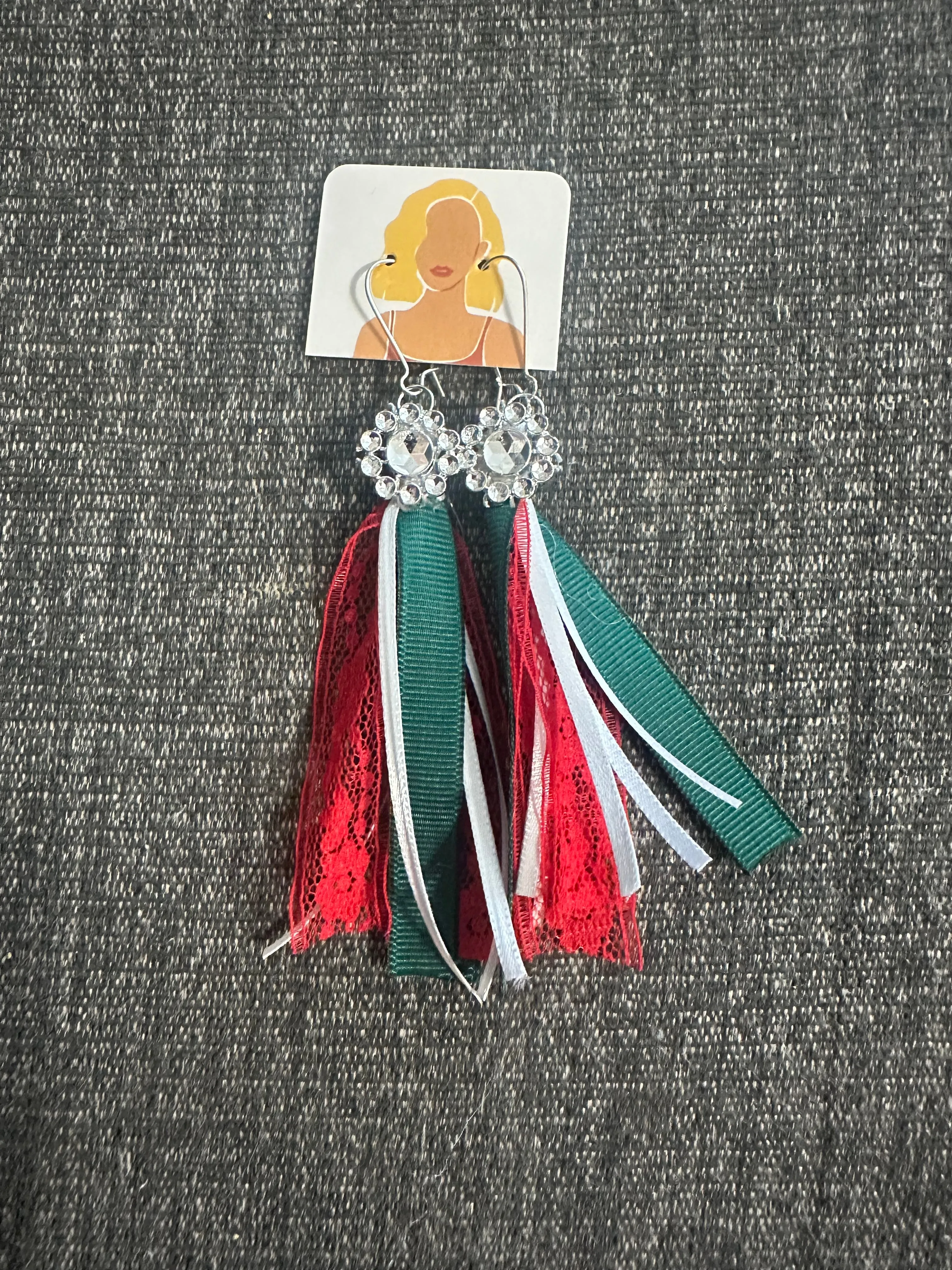 16 de Septiembre Bold Green Ribbon Tassel Earrings